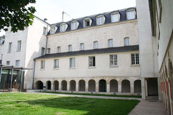 Le couvent des Récollets : l'ancien cloître Le couvent des Récollets : l'ancien cloître