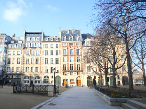 La Place Dauphine La Place Dauphine