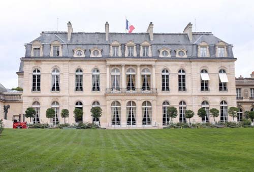 Le palais de l'Elysée - Façade sur jardin Le palais de l'Elysée - Façade sur jardin