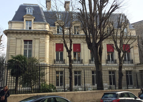 L’hôtel Bischoffsheim : la façade donnant sur le jardin L’hôtel Bischoffsheim : la façade donnant sur le jardin