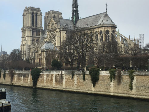 La cathédrale Notre-Dame de Paris La cathédrale Notre-Dame de Paris