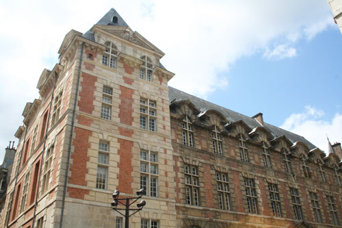 L'abbaye Saint-Germain des Prés : le palais abbatial L'abbaye Saint-Germain des Prés : le palais abbatial