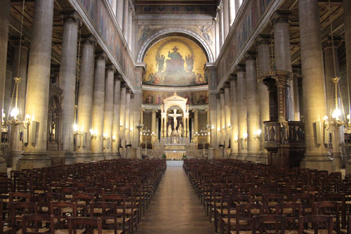 L’église Saint-Vincent de Paul - La nef L’église Saint-Vincent de Paul - La nef