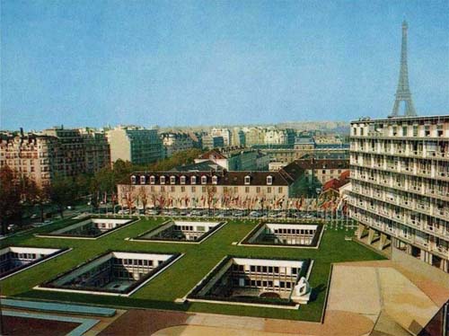 Le siège de l’Unesco - Les six patios enterrés Le siège de l’Unesco - Les six patios enterrés