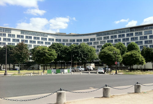 Le siège de l’Unesco - Façade sur la place de Fontenoy Le siège de l’Unesco - Façade sur la place de Fontenoy