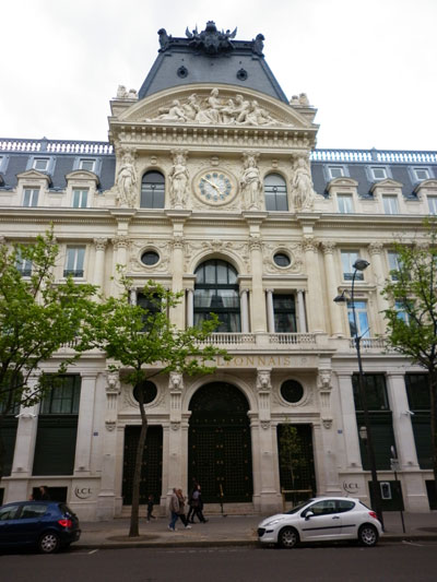 Le siège central du Crédit Lyonnais - Le pavillon central Le siège central du Crédit Lyonnais - Le pavillon central
