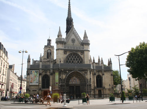 L'église Saint-Laurent - La façade L'église Saint-Laurent - La façade