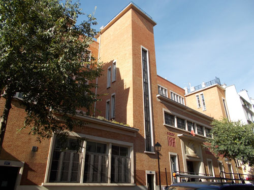 Ecole et bibliothèque, rue Saint-Martin Ecole et bibliothèque, rue Saint-Martin