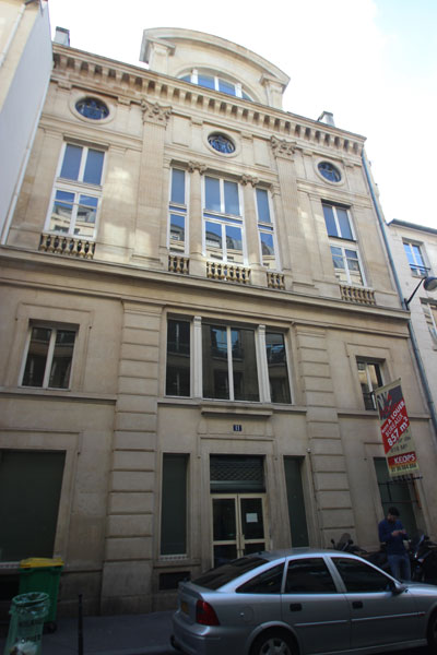 L'entrée de la salle Erard rue Paul Lelong L'entrée de la salle Erard rue Paul Lelong