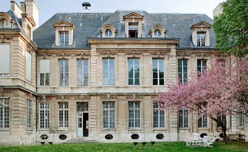 L’hôtel de Miramion - Façade sur jardin L’hôtel de Miramion - Façade sur jardin