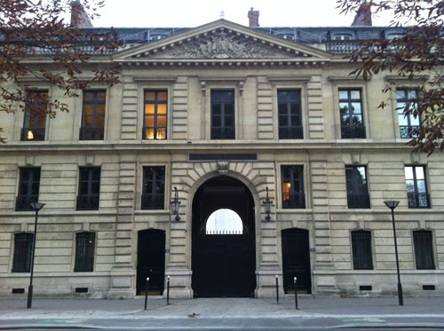 Le Palais de l’Alma Le Palais de l’Alma