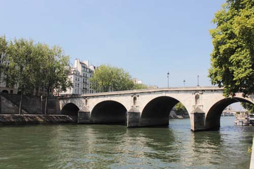 Le Pont-Marie Le Pont-Marie