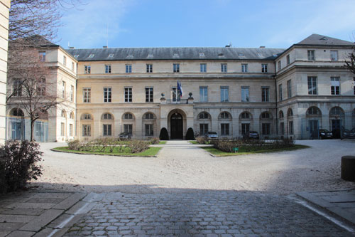 Le pavillon Boncourt : cabinet de la Secrétaire d'Etat à l'Enseignement Supérieur Le pavillon Boncourt : cabinet de la Secrétaire d'Etat à l'Enseignement Supérieur