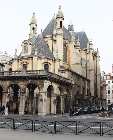 L'église de l'Oratoire du Louvre - La rotonde du chevet et les arcades longeant la rue de Rivoli L'église de l'Oratoire du Louvre - La rotonde du chevet et les arcades longeant la rue de Rivoli