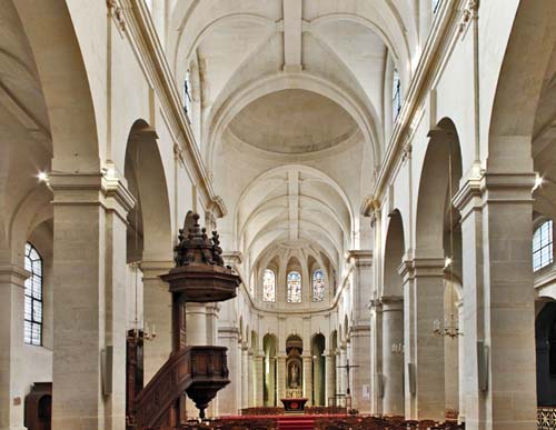 L'église Saint-Jacques du Haut-Pas - La nef et le chœur L'église Saint-Jacques du Haut-Pas - La nef et le chœur