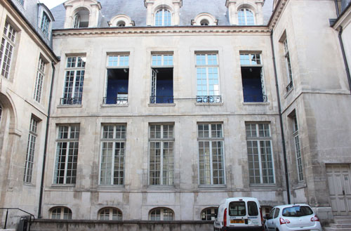 L'hôtel d'Albret - La façade sur cour L'hôtel d'Albret - La façade sur cour