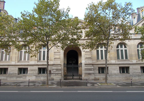L'école des Mines - Façade sur le boulevard Saint-Michel L'école des Mines - Façade sur le boulevard Saint-Michel