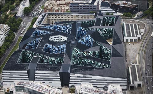 L'Hexagone-Barlard avec ses façades en origami L'Hexagone-Barlard avec ses façades en origami