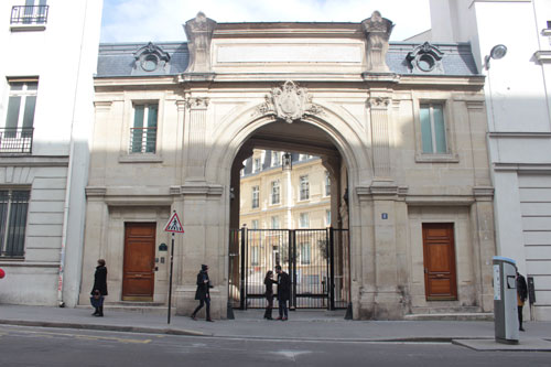 L'hôtel de Vatry - Le portail sur la rue de Londres