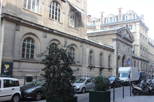 L'hôtel du Timbre - La façade sur la rue de la Banque L'hôtel du Timbre - La façade sur la rue de la Banque