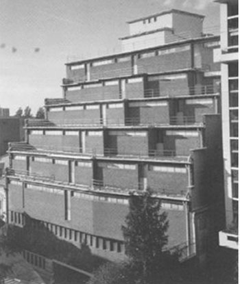 Le garde-meuble Odoul avant sa reconversion Le garde-meuble Odoul avant sa reconversion