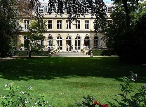 L'hôtel de Clermont - Façade sur le jardin