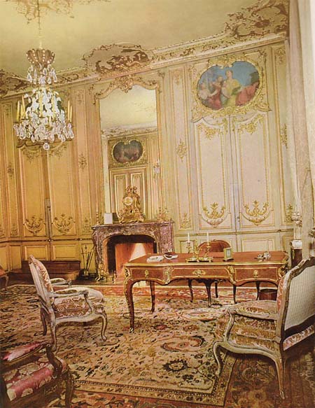 L'hôtel Bourgeois de Boigne : le grand salon décoré par Nicolas Pineau