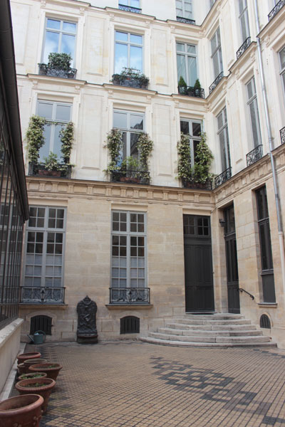 L'hôtel de Conflans-Carignan - Façade sur cour L'hôtel de Conflans-Carignan - Façade sur cour