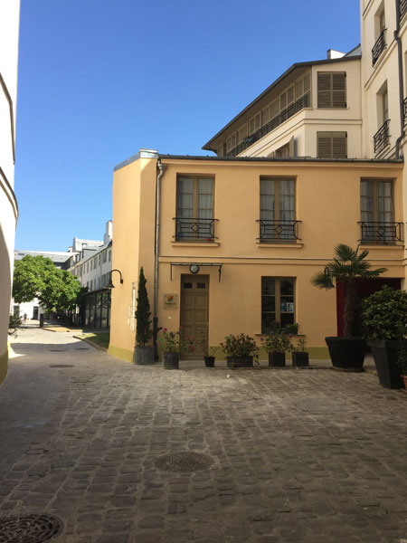 La cour de Venise - La 1ère cour La cour de Venise - La 1ère cour