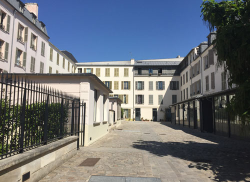 La cour de Venise - 2e cour La cour de Venise - 2e cour