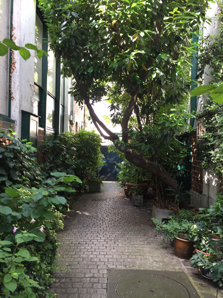 Ateliers d'artistes rue Ferrandi Ateliers d'artistes rue Ferrandi