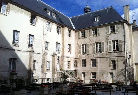 L'Institut Catholique de Paris - Anciens âtiments conventuels du couvent des Carmes L'Institut Catholique de Paris - Anciens âtiments conventuels du couvent des Carmes