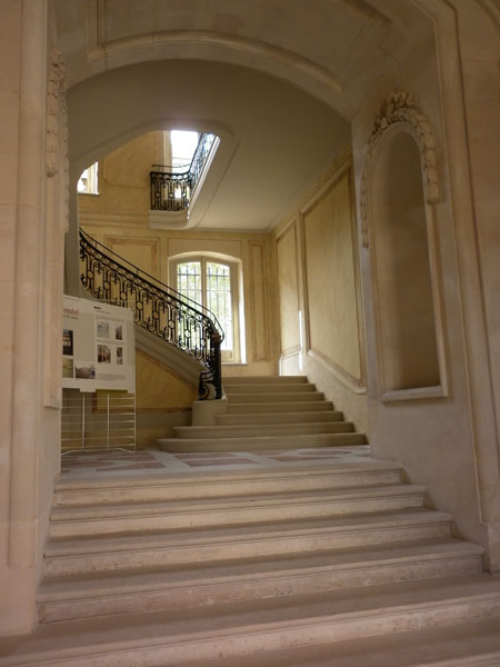 L'hôtel de Wendel - L'escalier d'honneur qui mène à L'hôtel de Wendel - L'escalier d'honneur qui mène à