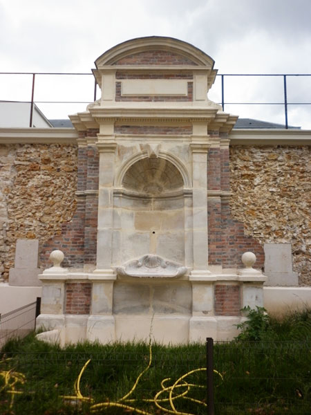L'hôtel de Wendel - La fontaine L'hôtel de Wendel - La fontaine