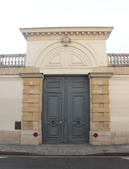 L’hôtel de Jarnac - Le portail sur la rue