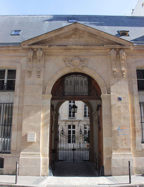 L'hôtel de Beaune : le portail L'hôtel de Beaune : le portail