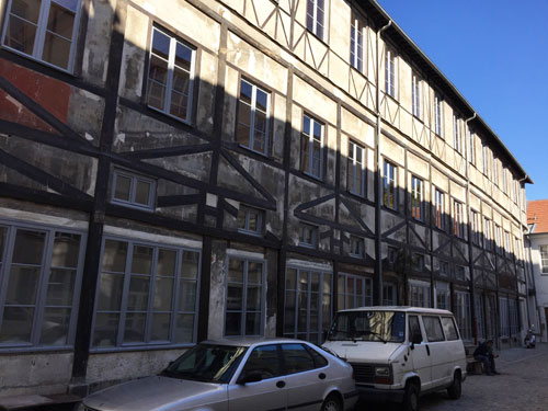 La cour de l'Industrie : cour n° 1 La cour de l'Industrie : cour n° 1