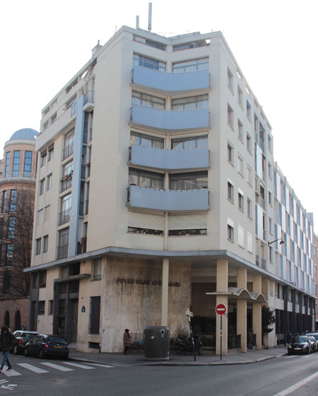 Le foyer franco-libanais - L'angle des rues d'Ulm et Lhomond est traité en pli. Le foyer franco-libanais - L'angle des rues d'Ulm et Lhomond est traité en pli.