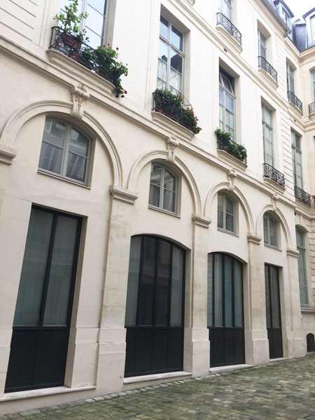 Hôtel Dodun : l'unique aile de l'hôtel, située dans la cour Hôtel Dodun : l'unique aile de l'hôtel, située dans la cour