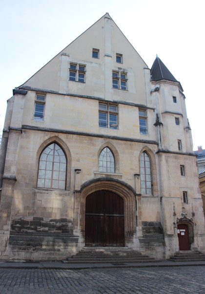 Le couvent des Cordeliers - La façade du réfectoire Le couvent des Cordeliers - La façade du réfectoire