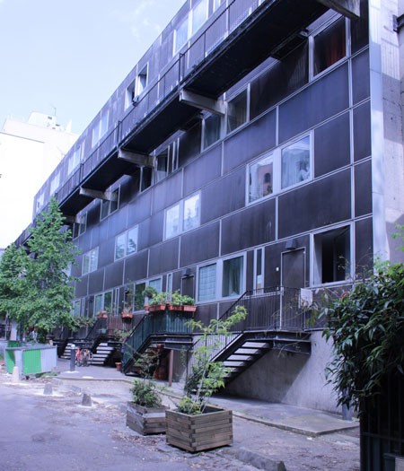 La cité Saint-Chaumont : immeuble de logements La cité Saint-Chaumont : immeuble de logements