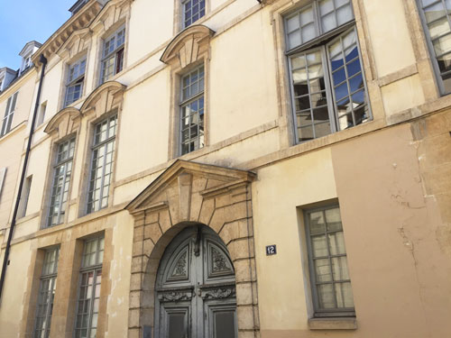 L'hôtel de Launay : la façade sur la rue