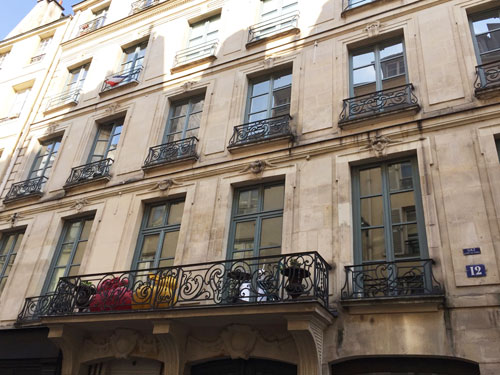 L'hôtel de Blégny : la façade sur rue