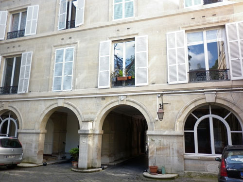 Cour ancienne Rue d'Aumale