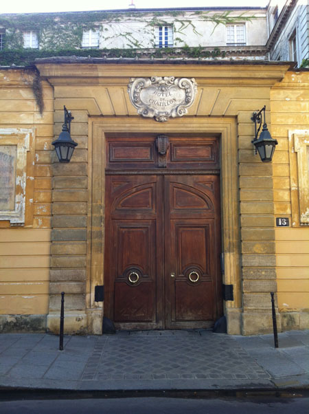 L'hôtel de Chatillon - Le portail L'hôtel de Chatillon - Le portail