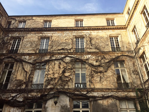L'hôtel de Chatillon - Le corps de logis a été surélevé L'hôtel de Chatillon - Le corps de logis a été surélevé