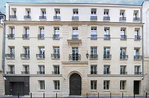 L'hôtel Desmarets : la façade sur rue