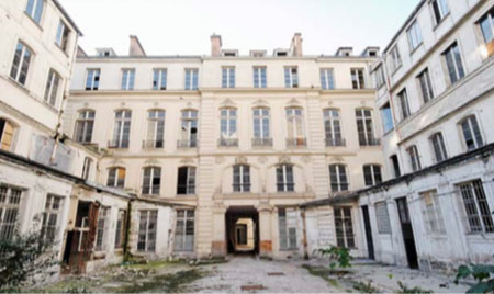 L'hôtel de Rivié - La façade sur le jardin, avant rénovation L'hôtel de Rivié - La façade sur le jardin, avant rénovation