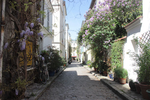 La rue des Thermophyles La rue des Thermophyles