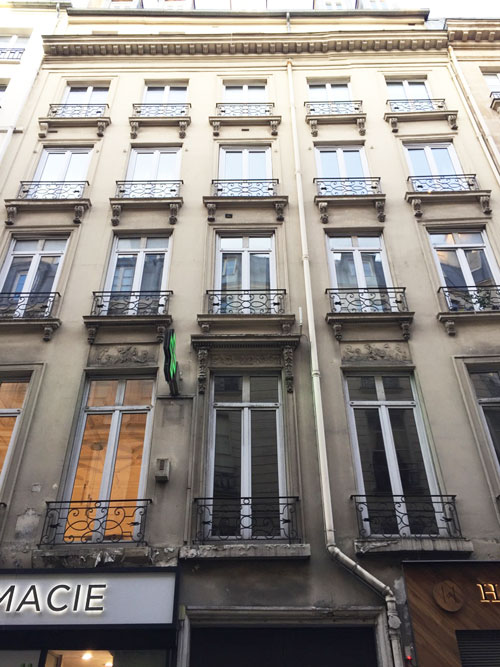 L'hôtel Colmet d'Age : la façade sur rue L'hôtel Colmet d'Age : la façade sur rue
